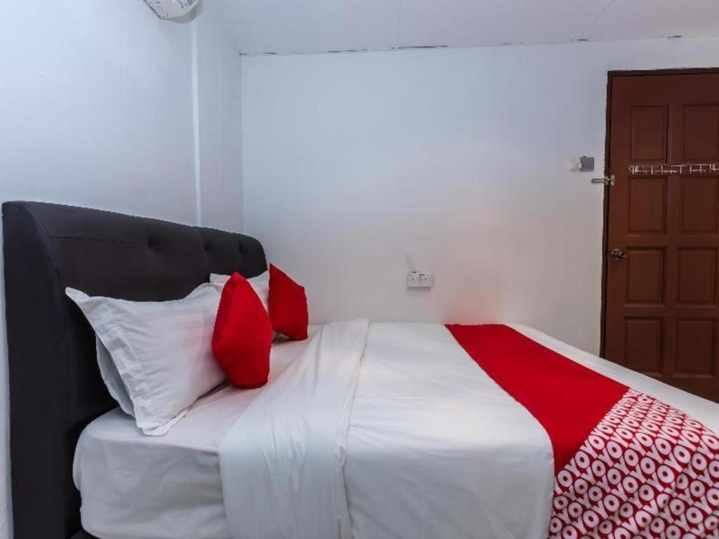 Hotel Azimaju 3*